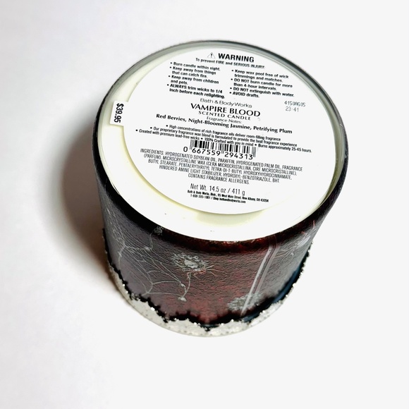 VAMPIRE BLOOD 3 Wick Candle - Picture 4 of 4